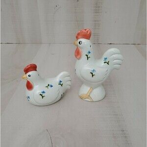 OTAGIRI Rooster and hen salt and pepper shaker with floral pattern HAND CRAFTED